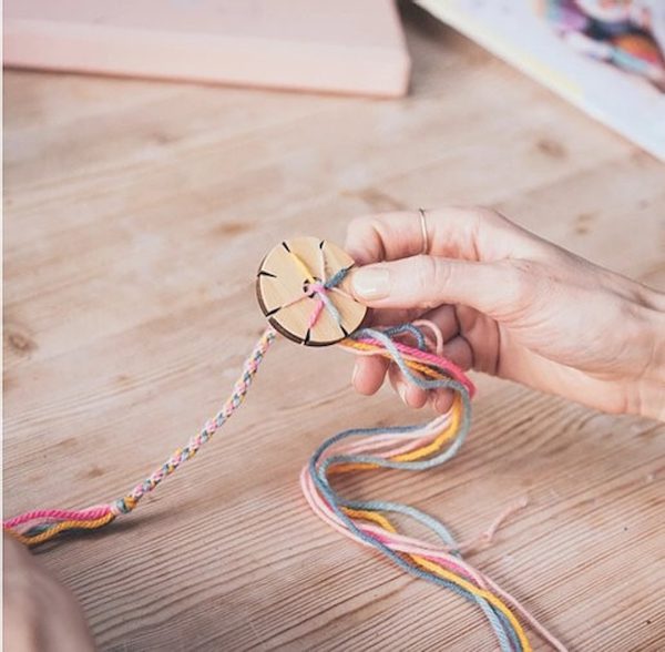 artisanat tissage fil couleur