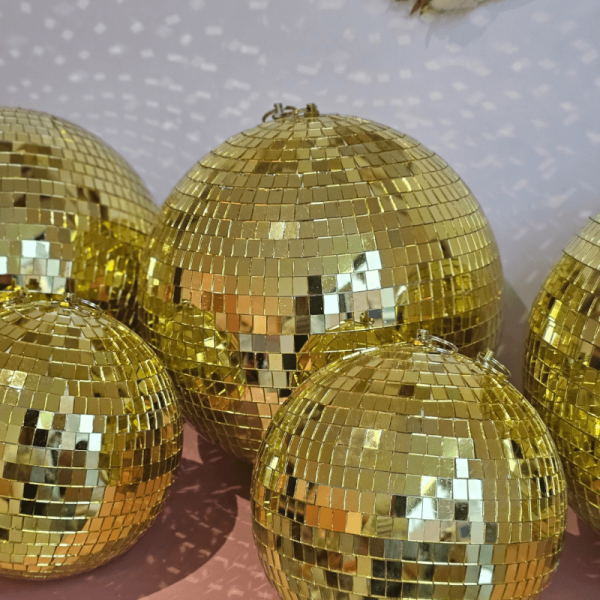 Boules à facettes dorées – Image 5