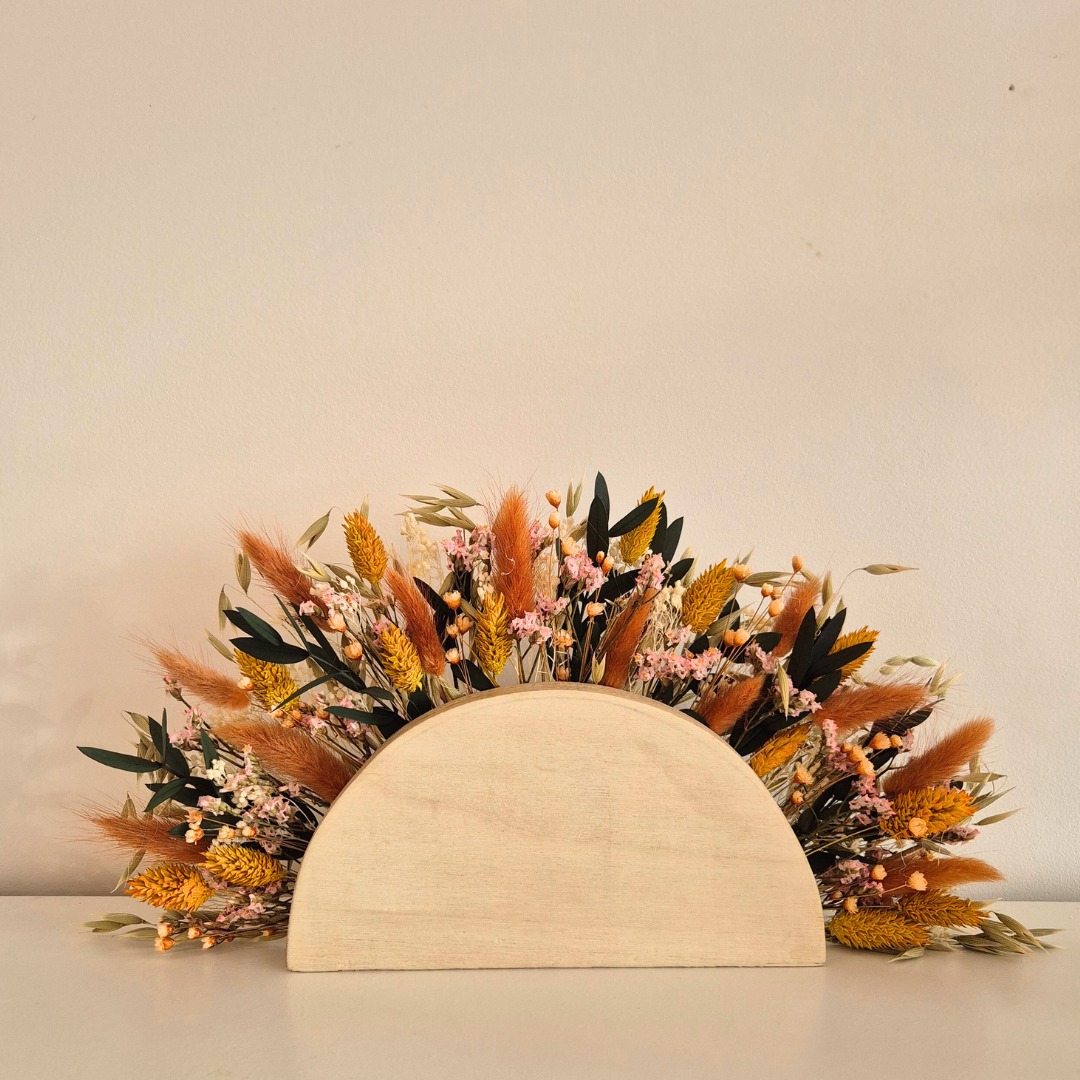 atelier composition fleurs séchées bois éventail