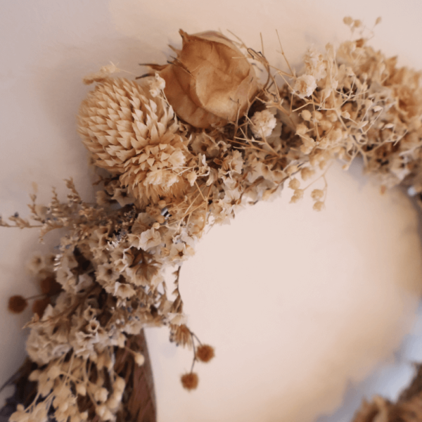 Couronne de fleurs séchées florale