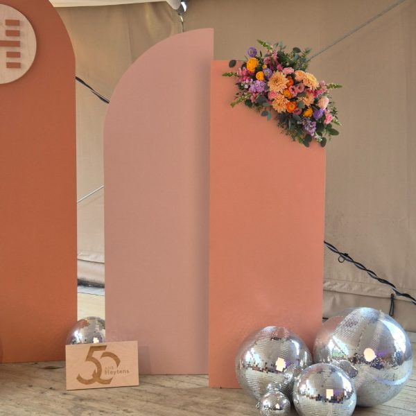 decorations anniversaire fleurs backdrop