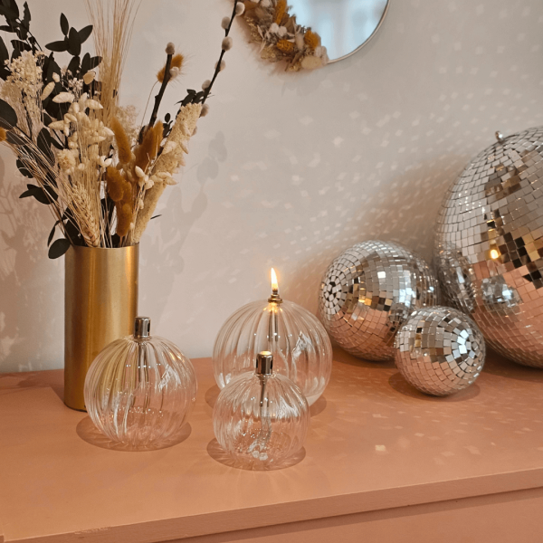 Lampes à huile sphère striées