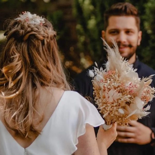 mariage couple bouquet nature
