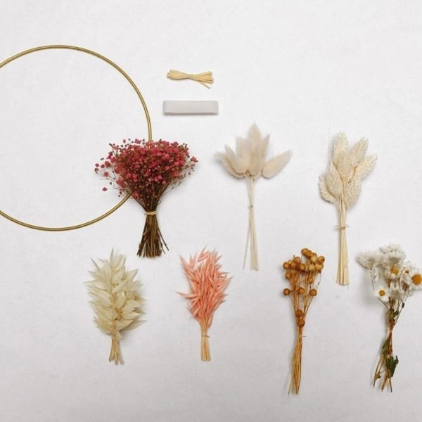 materiel couronne fleurs séchées
