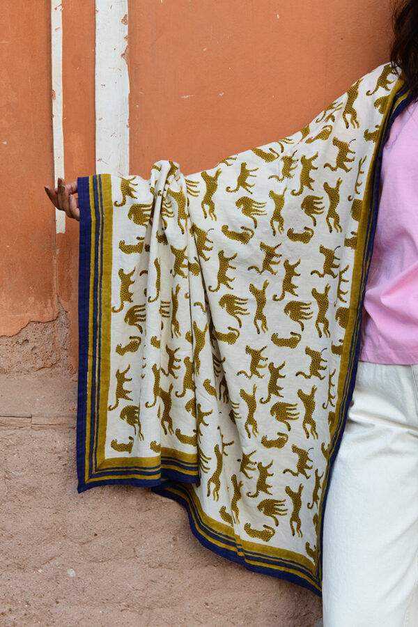 Grand foulard FAUVE Tabac – Image 2