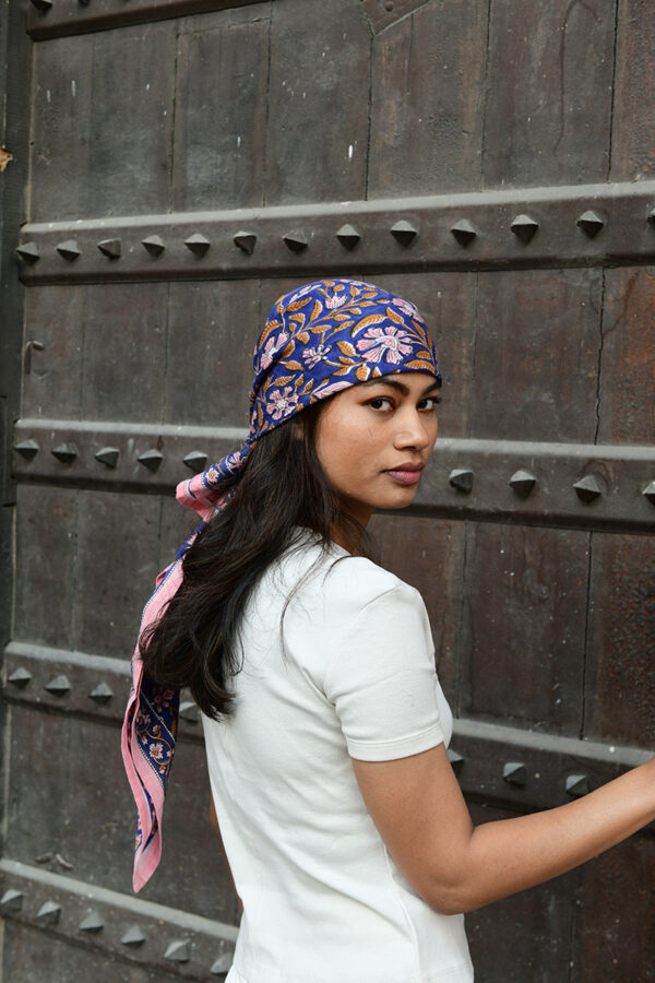 Grand foulard N°115 Cobalt – Image 2