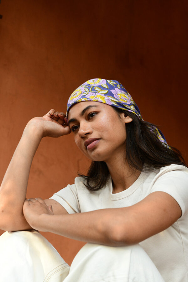 Grand foulard N° 113 Bleu – Image 3