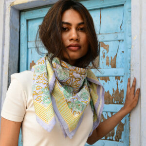 Grand foulard N° 113 Bleu clair