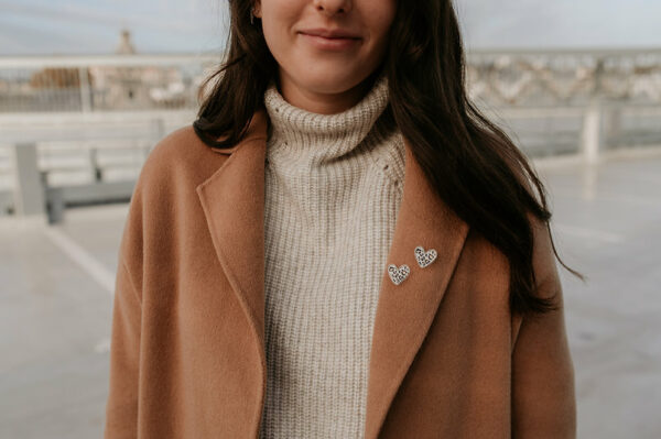 Pins Cœur Léopard – Image 2