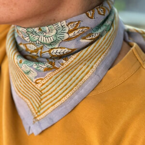 Petit foulard N° 113 Bleu ciel