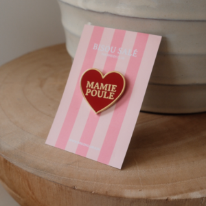 Pin's Coeur rouge Mamie poule