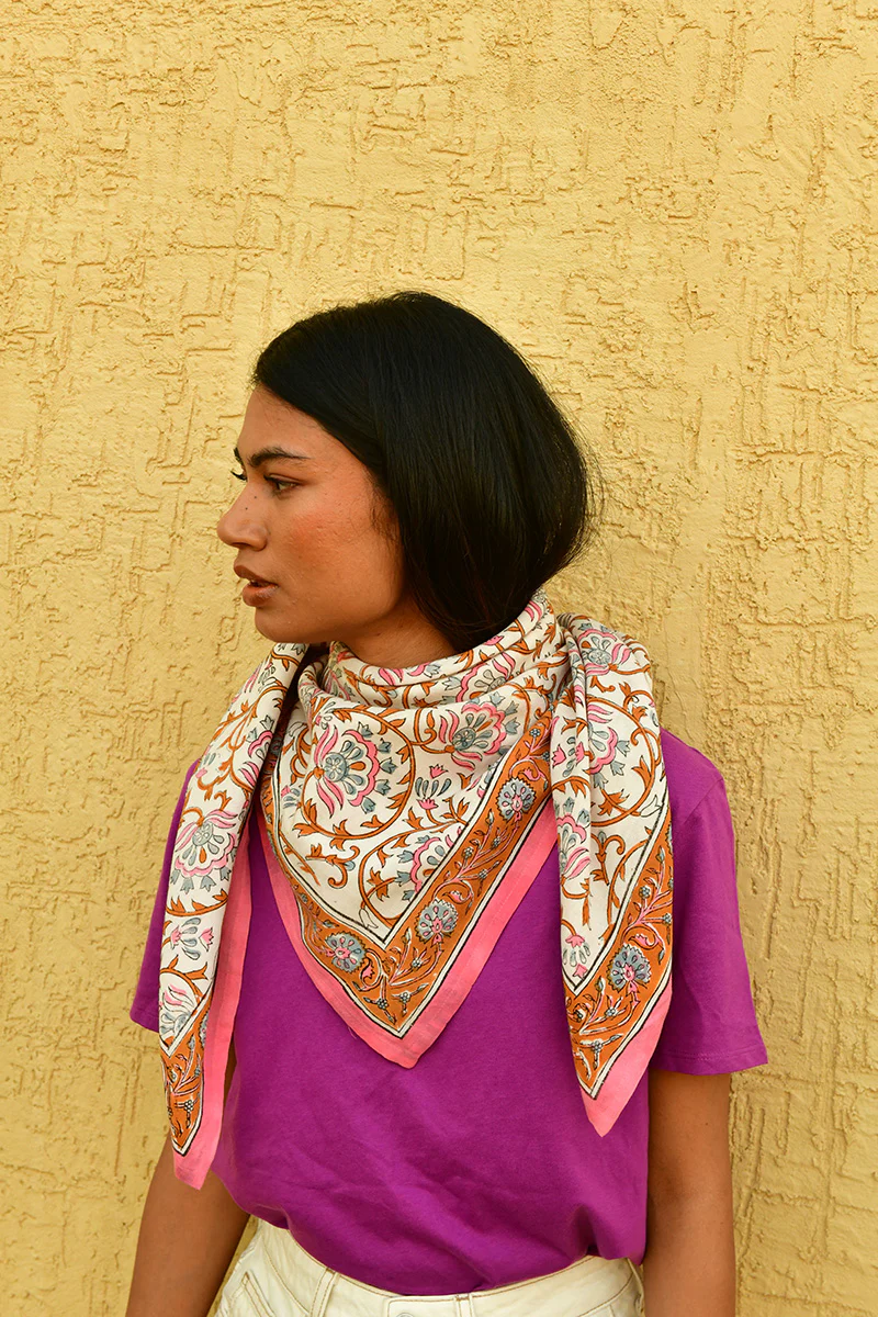 Grand foulard ALEXANDRIE Corail – Image 2