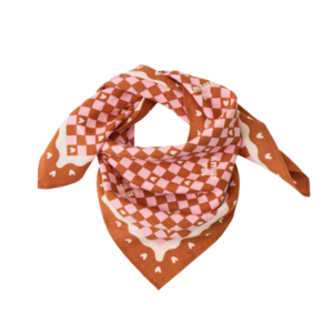 Foulard amour fou 55cm (fond marron / motif rose)