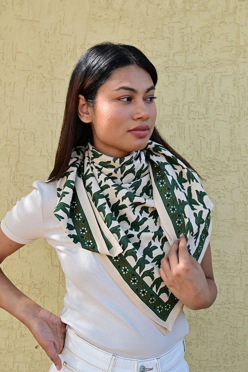 Grand foulard MERCURE Forêt – Image 2